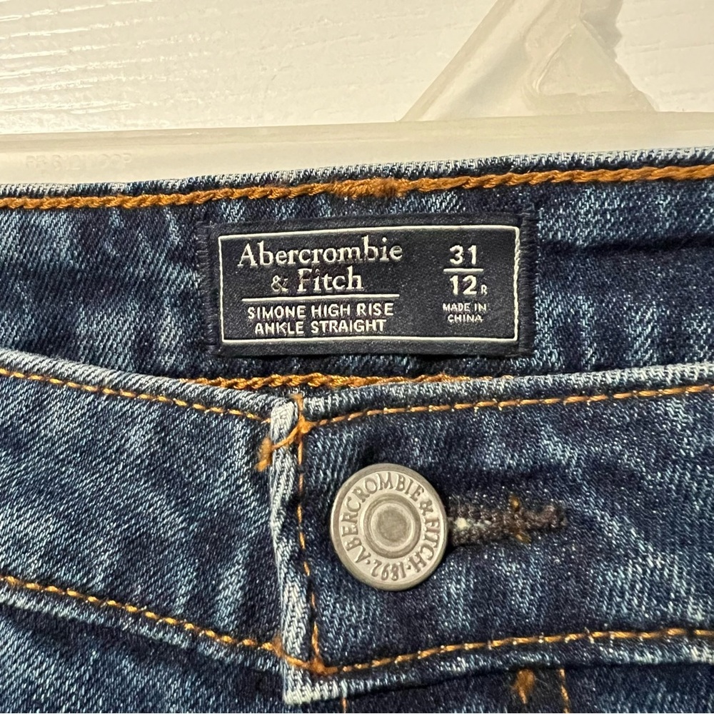 Abercrombie & Fitch Simone High Rise Ankle Straight Leg Distressed Jeans - Picture 3 of 11